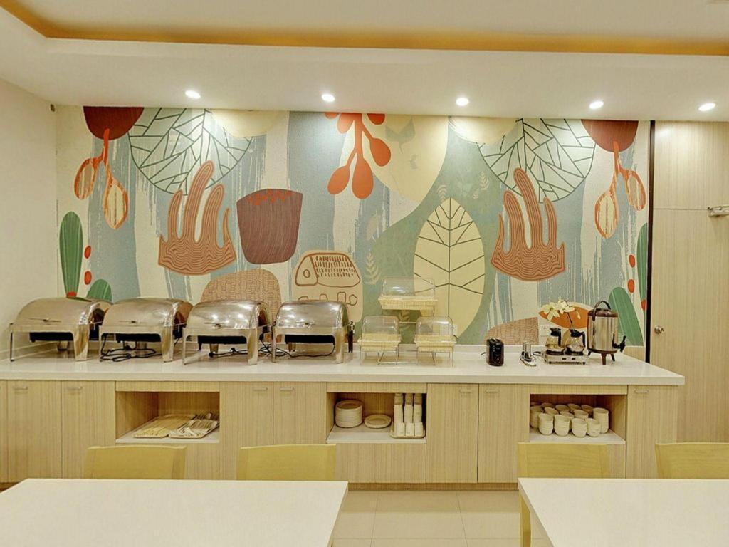 Hanting Hotel Shanghai Babaiban Pudian Road Subway Station מראה חיצוני תמונה